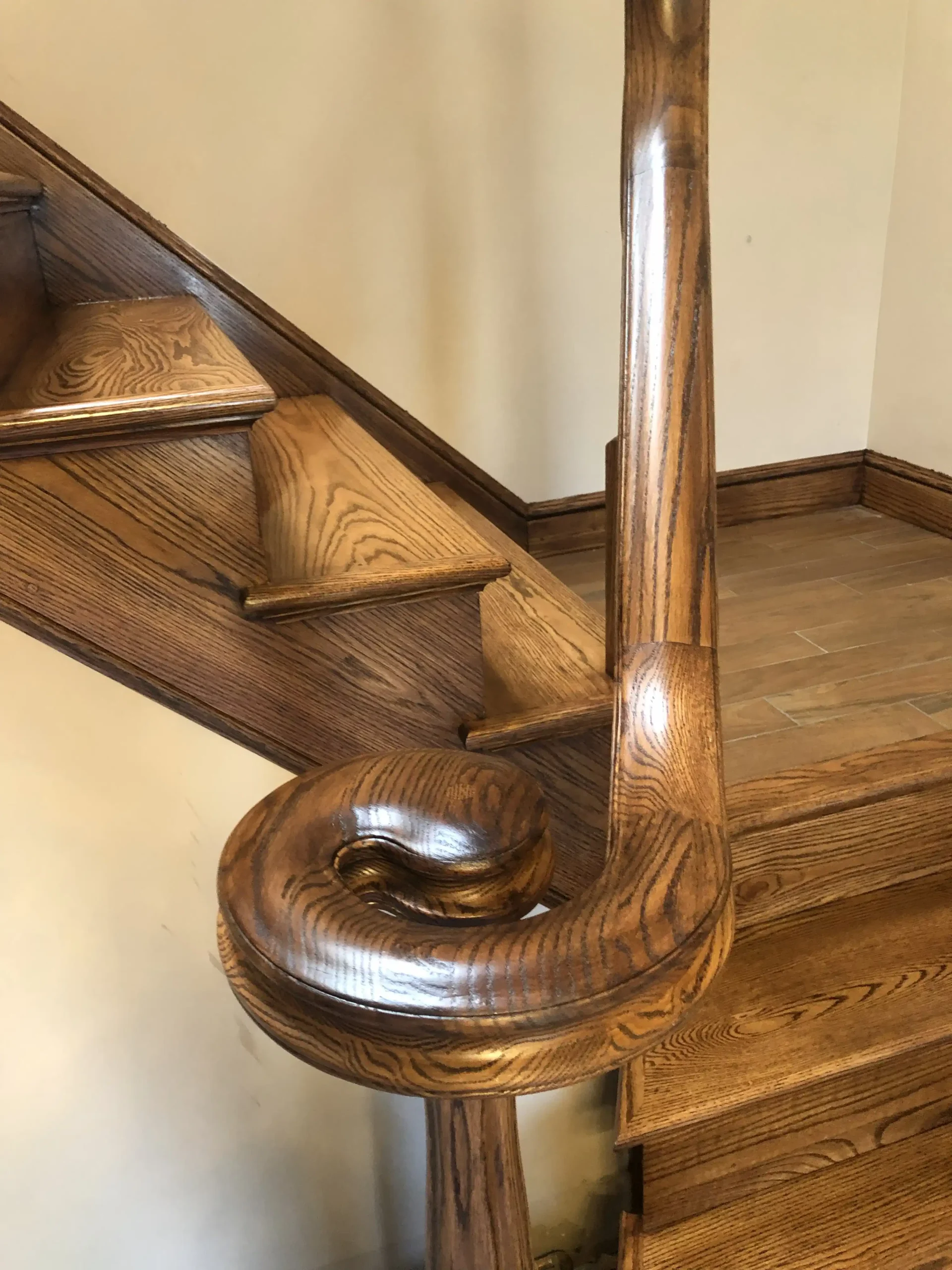 professional-staircase-refinishing wood stair refinishing